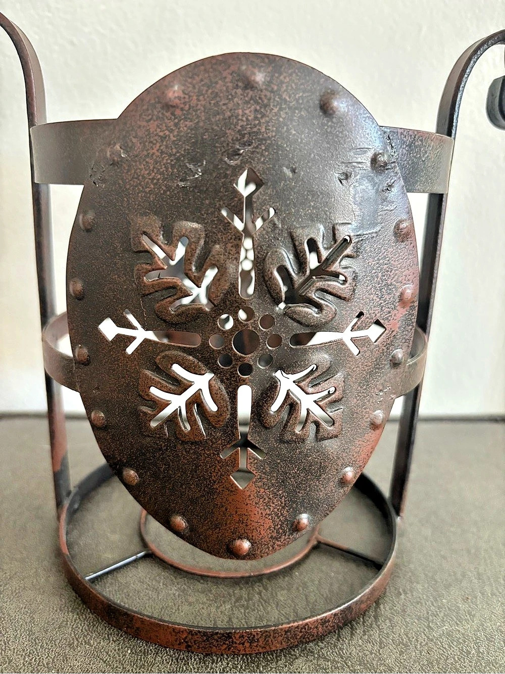 Hanging Snowflake Lantern Brown